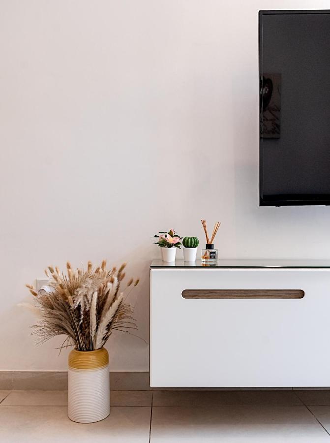 Modern Comfort - 2Br Apartment Center Of St Julians & Paceville San Ġiljan Buitenkant foto